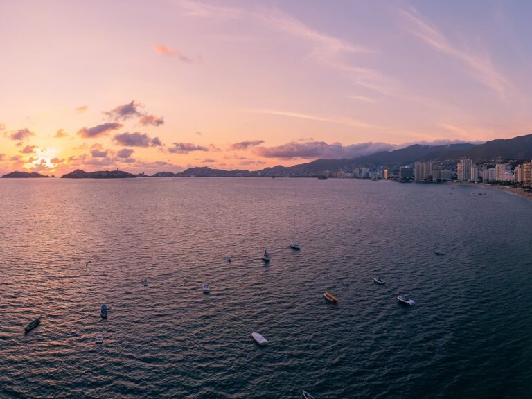 Atardecer en Puerto Marques